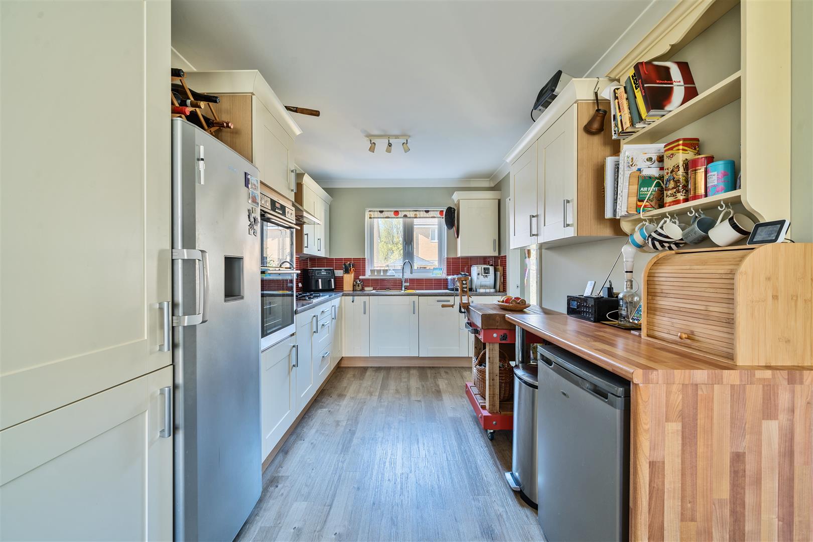 Rhes Brickyard Row, Machynys, SA15 2DZ